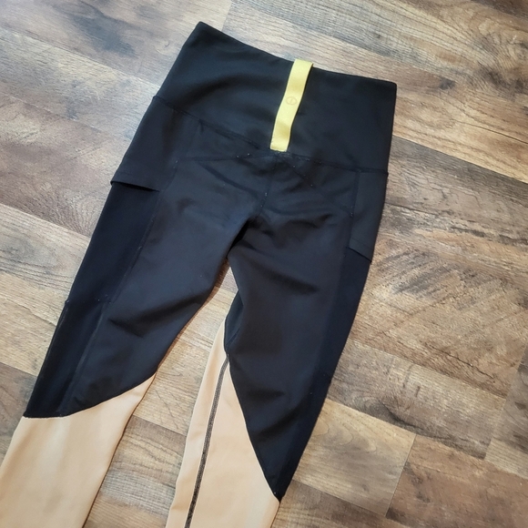 Loop Sports Girls LOGO Leggings JR Beige Size 10 - Picture 11 of 11